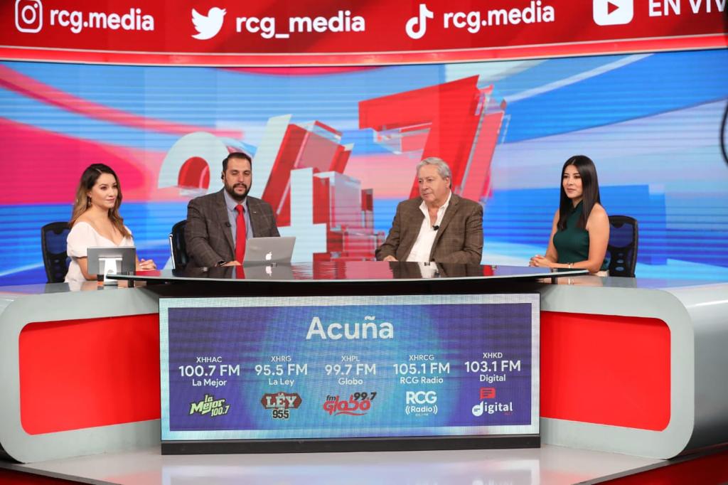 chema_fraustro's tweet photo. Arrancamos hoy con entrevista con mis amigos del programa En Contacto con Eva Chong, Angélica Salinas y Beto Morales de RCG en donde platicamos sobre La Fiesta Internacional de las Artes FINA 446, el Maratón de Obras, https://t.co/9cFhEIydyd