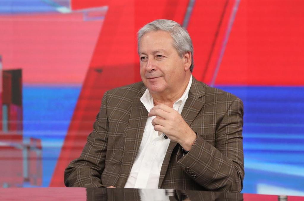 chema_fraustro's tweet photo. Arrancamos hoy con entrevista con mis amigos del programa En Contacto con Eva Chong, Angélica Salinas y Beto Morales de RCG en donde platicamos sobre La Fiesta Internacional de las Artes FINA 446, el Maratón de Obras, https://t.co/9cFhEIydyd