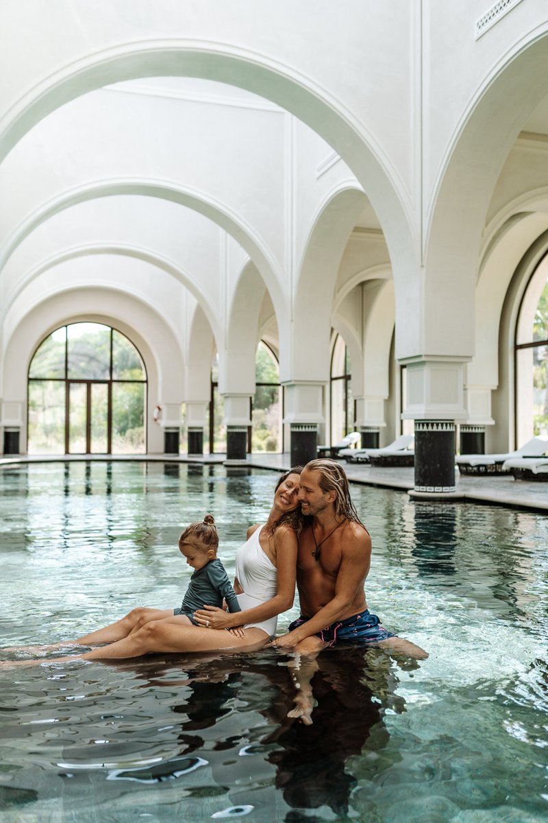 Escape the noise and find tranquility at our serene sanctuary. Create unforgettable memories with your loved ones. #Fourseasons #Fstunis #WellnessGoals 💆‍♀️✨
#Fourseasons # Fstunis #WellnessGoals