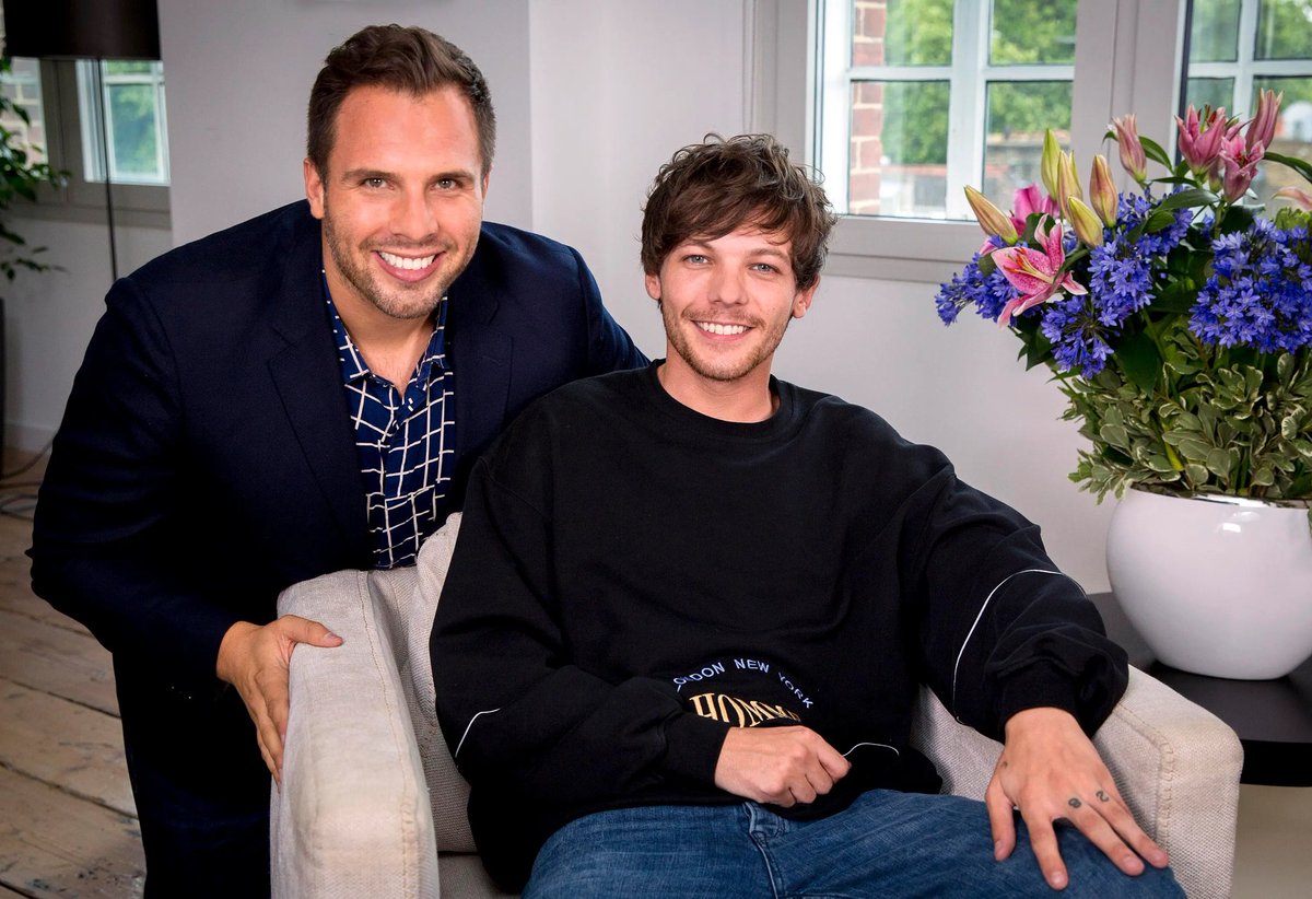 korellamatters's tweet photo. Was Louis Tomlinson also catfished victim of Martin Branning? Or Maria Joseph? So many questions! #PrinceHarry and #MeghanMarkIe was right! https://t.co/2BdIXw6JNA