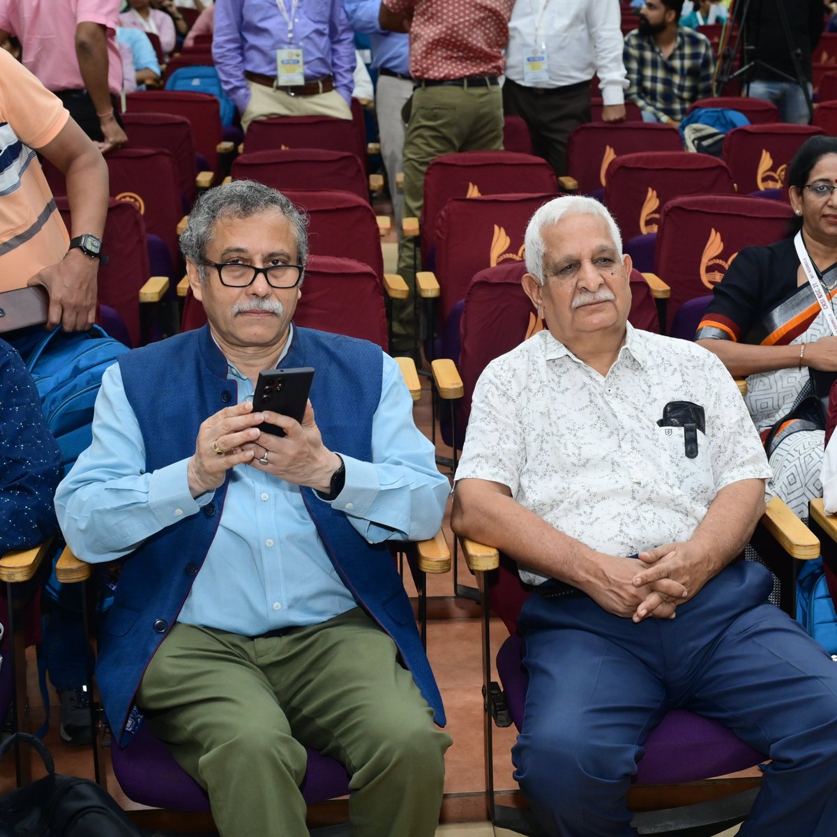 Glimpses of the Past Presidents of @ChemResSocIndia during the @31CRSI_NSC at @nitrourkela in association with @AmerChemSociety.#12