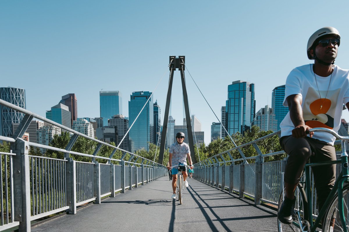 calgaryeconomic's tweet photo. Adventure meets opportunity in Calgary. Young professionals, families, outdoor enthusiasts and visionaries thrive in Calgary’s vibrant, affordable community – and you can too.   Explore all that #LifeInCalgary has to offer ➤ https://t.co/FGyfvPEZ0J #LoveYYC https://t.co/bxYy5oP7qG