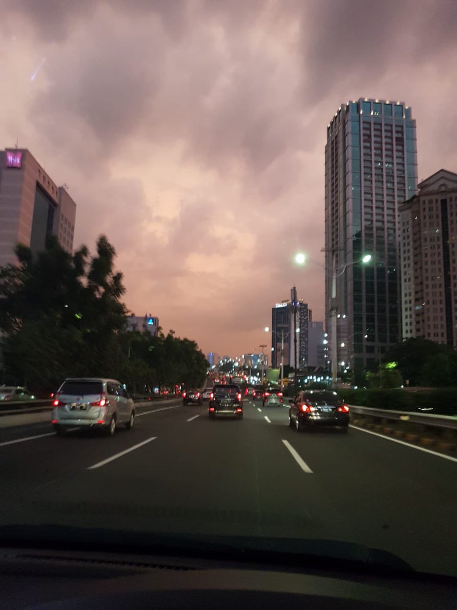 Mithrandirgdlf's tweet photo. Hello Jkt… https://t.co/yh9Z2M7Yuz