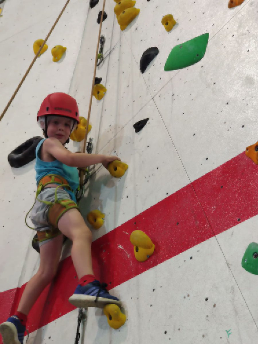 Club Esportiu INEF Barcelona / 💚 #corverd tweet media