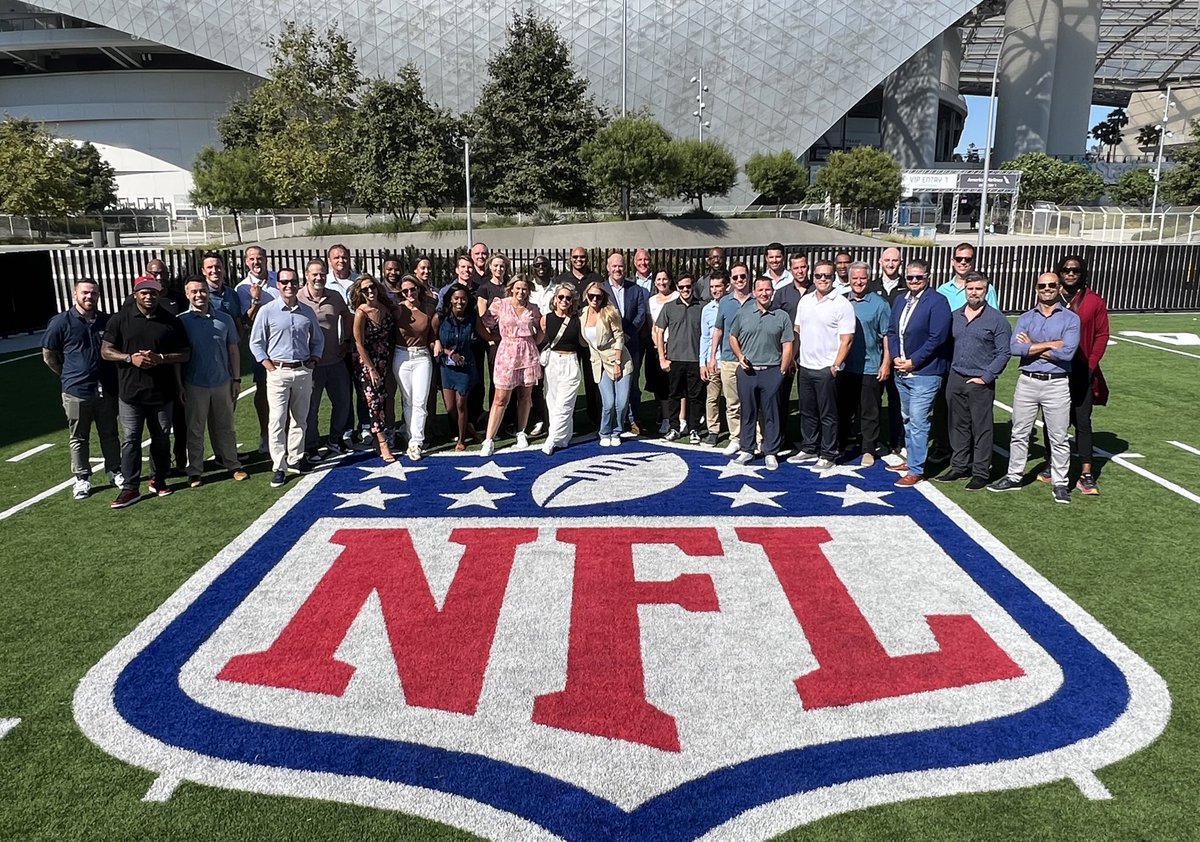 Cameron Wolfe on Twitter "NFL Network team photo. 50 days until start