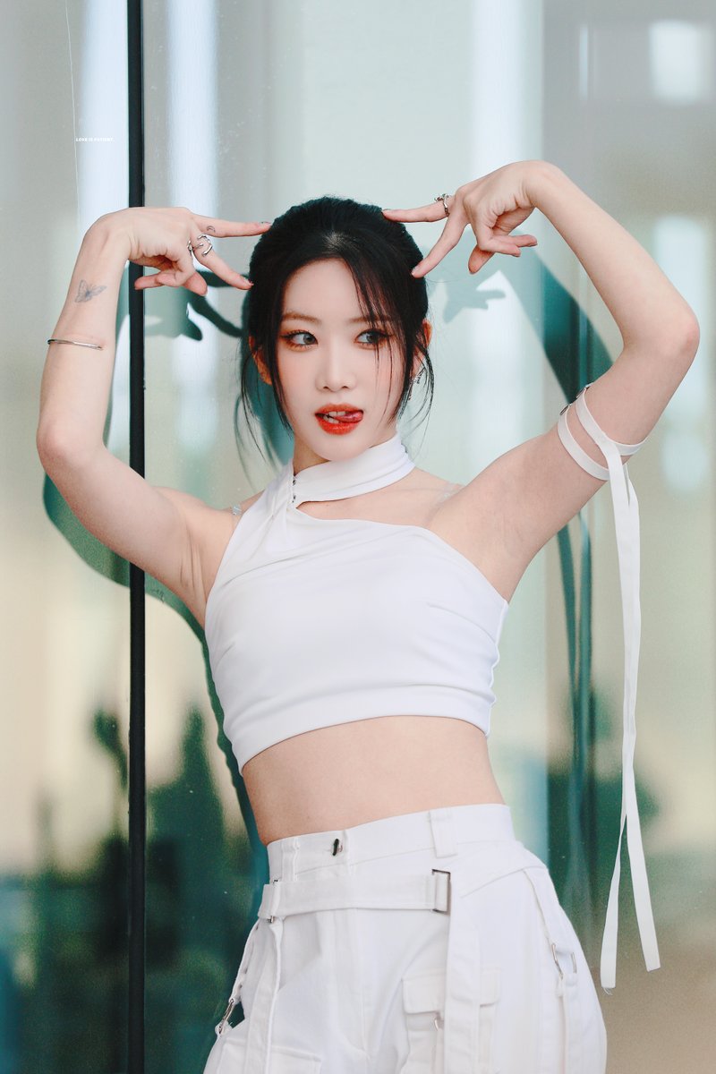 kimlip210's tweet photo. 230719 #김립 #KimLip #ARTMS #ODDEYECIRCLE https://t.co/AjrpbUFTdI