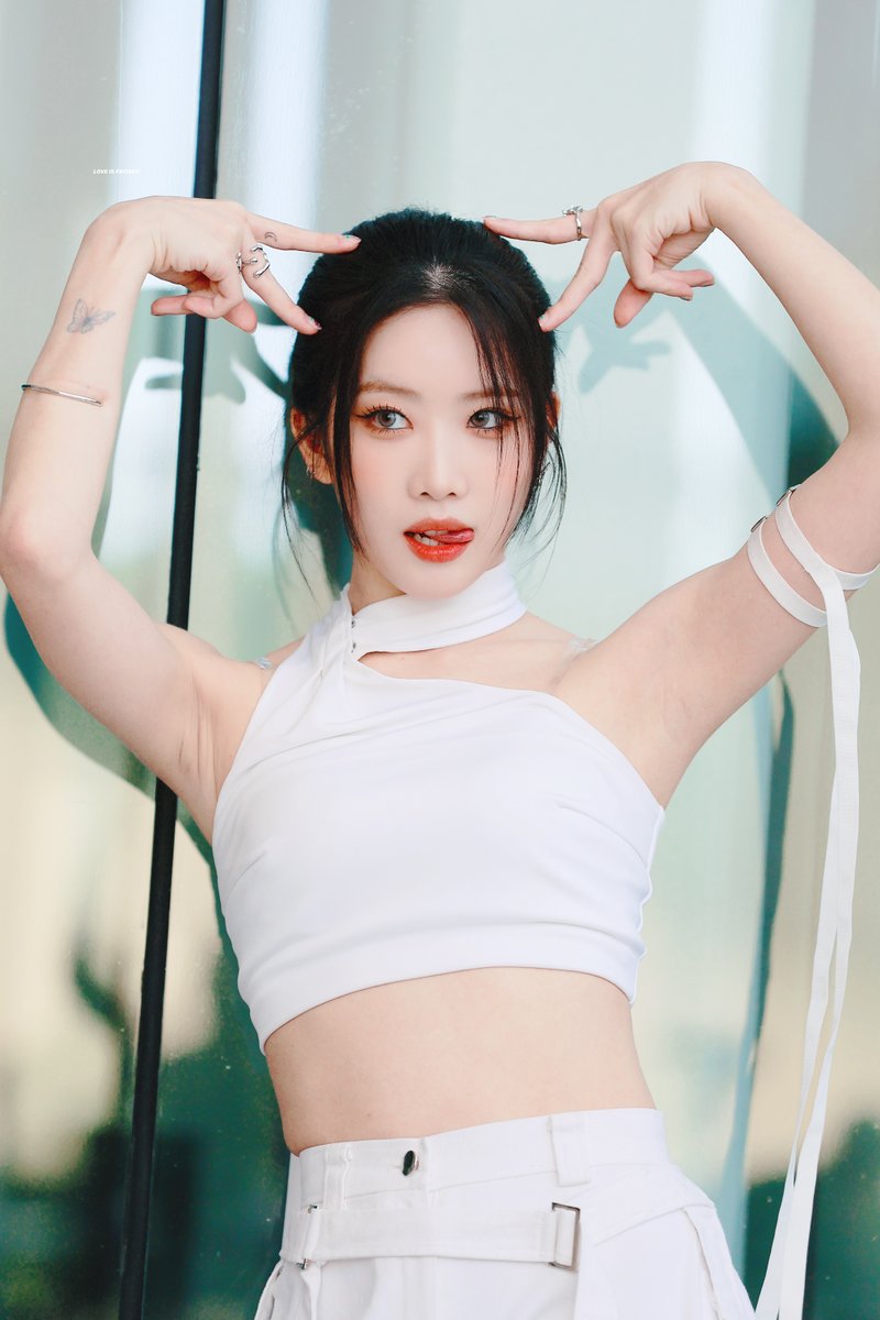 kimlip210's tweet photo. 230719 #김립 #KimLip #ARTMS #ODDEYECIRCLE https://t.co/dlje8z6L4x