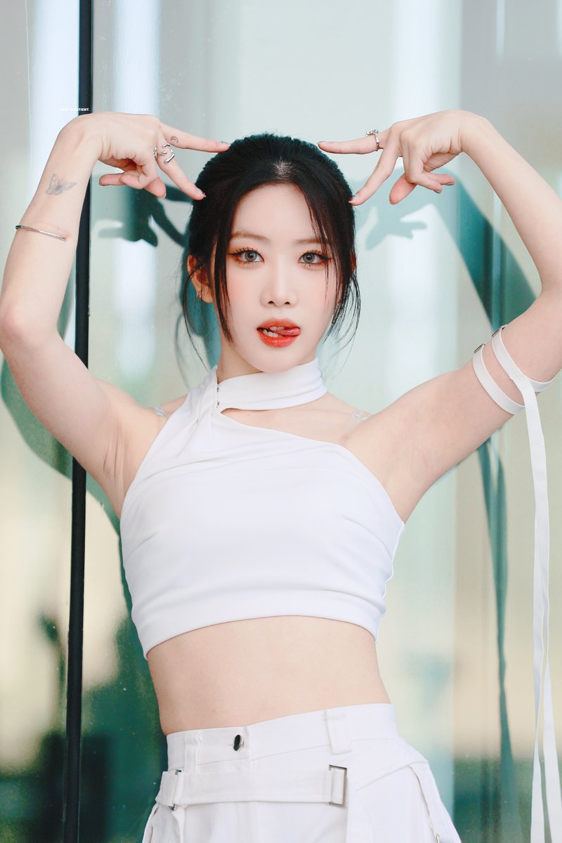 kimlip210's tweet photo. 230719 #김립 #KimLip #ARTMS #ODDEYECIRCLE https://t.co/dlje8z6L4x