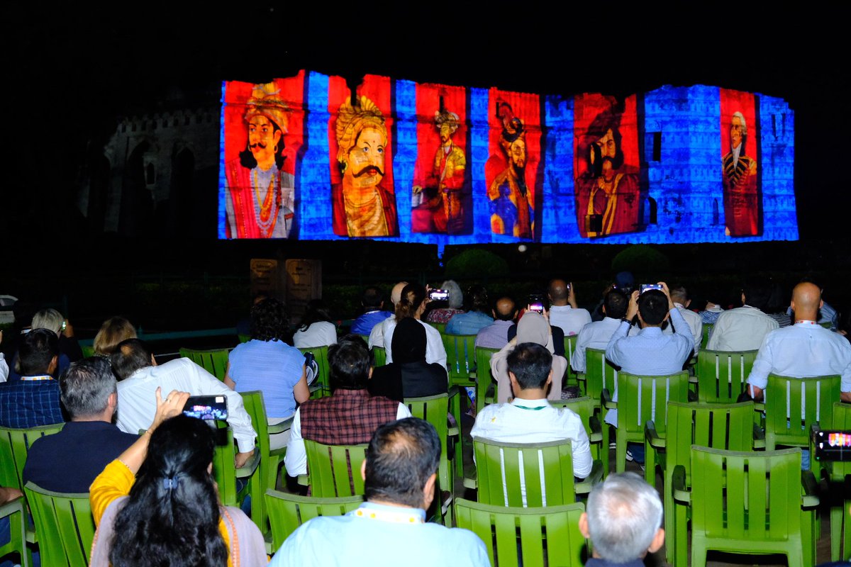PROJSDhar's tweet photo. #G20 डेलीगेट्स ने #Mandu स्थित #जहाज_महल में Light &amp; Sound Show देखा।
#G20IndiaPresidency 
#G20_In_MP #G20Indore 
@IndiaG2O @g20org  @ASIGoI @CMMadhyaPradesh @PMOIndia @MPTourism https://t.co/3NZo6o7XwQ