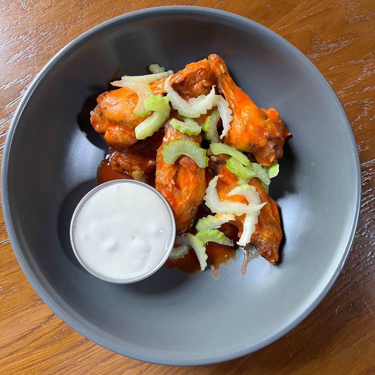foxandfinchpub's tweet photo. Wing Wednesday, record broken two weeks again, so the most eaten in one sitting is 47, can you beat this 

#godalming #chicken #wings #milford #shalford https://t.co/zDpvDBgwM6