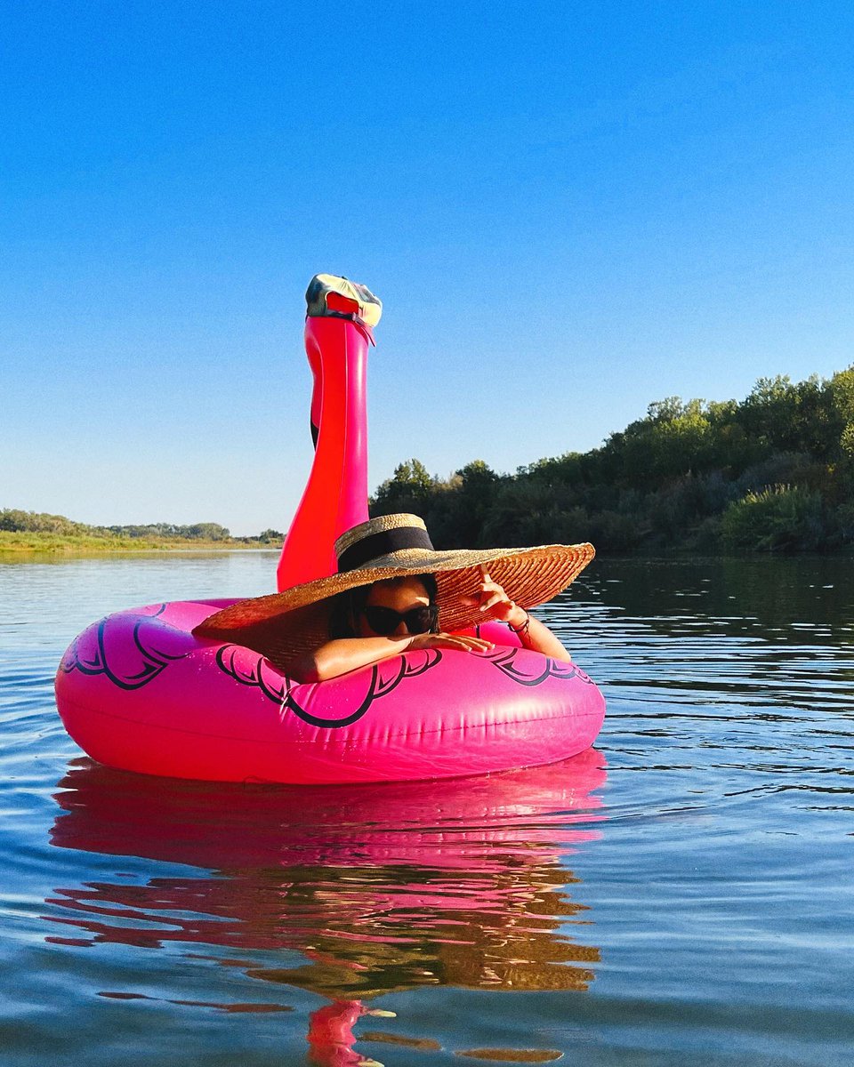 Nothing says summer like getting on the water! 🌊 Dive into classic Sacramento River adventures and create unforgettable memories 💙

👉 Learn more: explorebuttecounty.com/activities/exp…

📸 littleladypanda_/IG