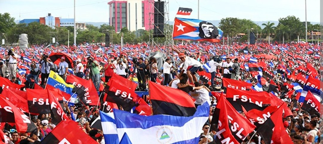 QuezadaUve's tweet photo. En #Nicaragua hacemos Revolución ❤️🖤

#4419VivaLaRevolucion
#LeonRevolución https://t.co/FGLxJFy7R6