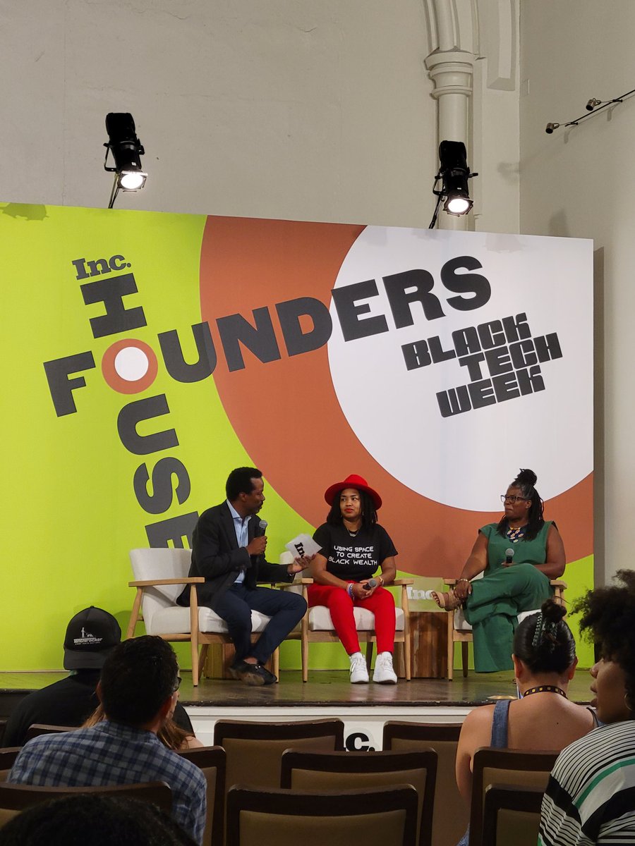 WinceP_ofMUL's tweet photo. #blacktechweek Day 2

#FoundersHouse: Disruptive Innovation: Pioneering New Paths in Entrepreneurship 

@Inc @BlackTechWeek #blacktechweek23 #btw23 #blacktechweek #Cincinnati https://t.co/DH23glg3km
