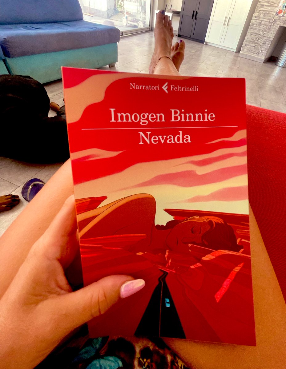 MustErminea's tweet photo. Oggi rubo il “mestiere” alla mitica @rottmelnew e vi consiglio un libro ♥️
Uno bello, intenso, sorprendente.
Nevada di @imogenbinnie
#unlibroperlestate https://t.co/0Rx8au5i2r