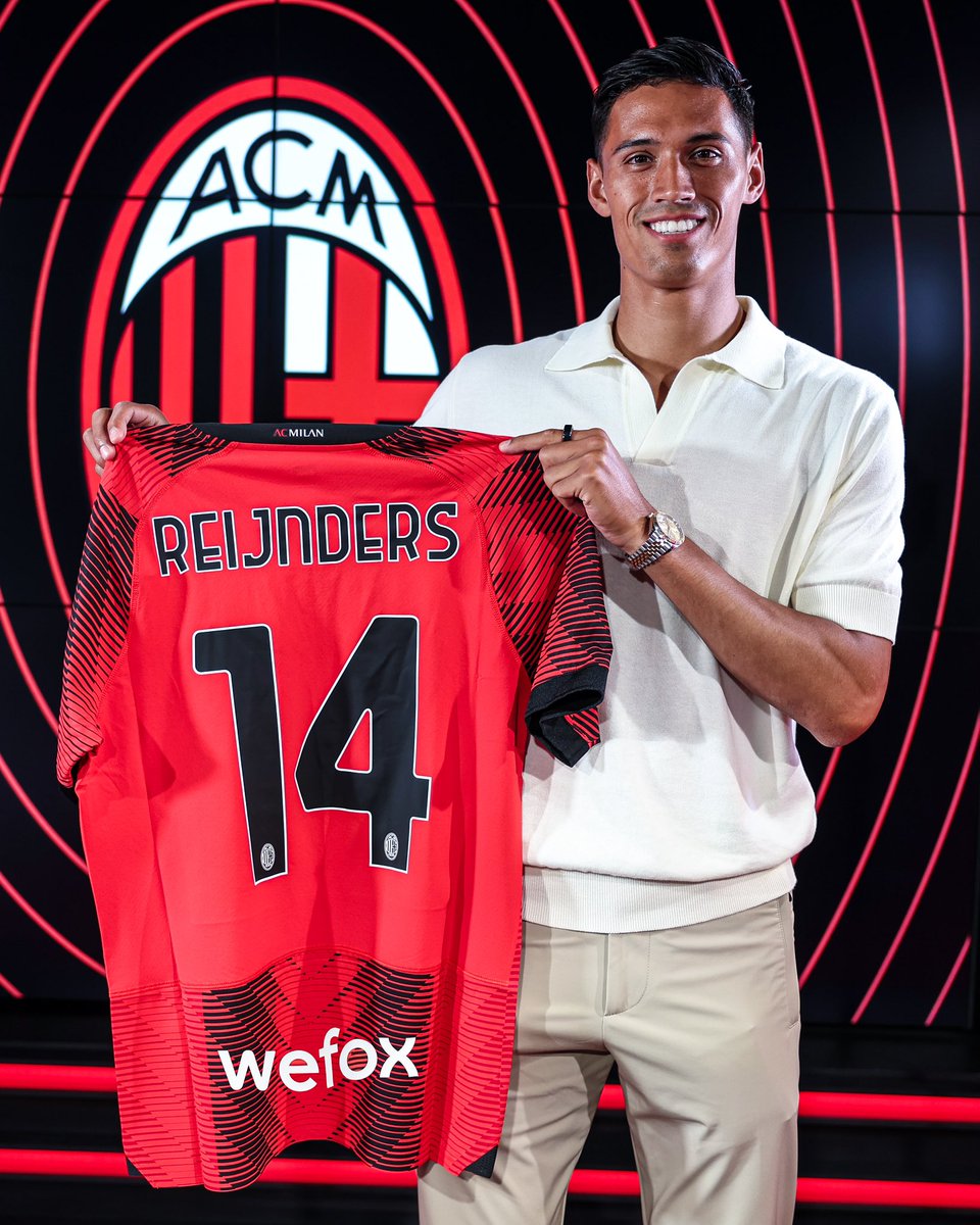 T_Reijnders's tweet photo. Sono felicissimo di arrivare in questo Club storico. È un momento incredibile per me e per tutta la mia famiglia. Non vedo l'ora di iniziare ad allenarmi e di far parte di questa squadra. ❤️🖤

#SempreMilan https://t.co/tD6ibiqBDa