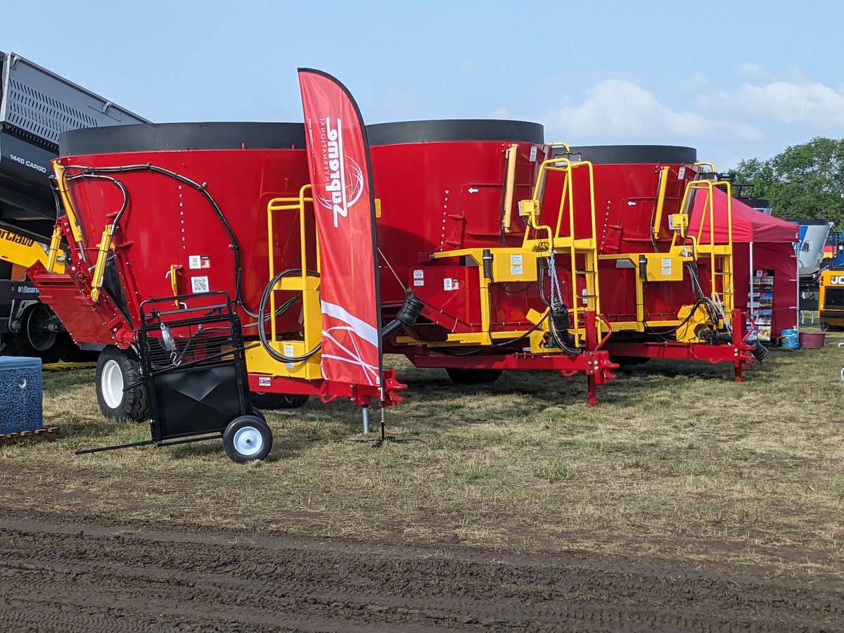 The sun is shining at #AIM2023. It's gonna be a great day at the show. Come by booth S4 @NorheimRanching and we'll talk #mixers #SupremeMixer #WorldsBestTMR