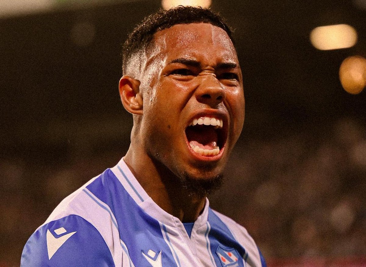 LNoticias71's tweet photo. โ๏ธ#FCPORTO tambรฉm interessado em #VanEwijk. ๐๐ต
โซ๏ธOs Dragรตes tรชm o lateral do #Heerenveen, como uma grande possibilidade para o corredor direito.
#Dest tambรฉm foi oferecido pelo seu empresรกrio. @_mercadoazul_ ๐
โซ๏ธ#SportingCP tem o jogador na lista jรก hรก alguns meses. ๐ฆ https://t.co/eL3Bbf2trd