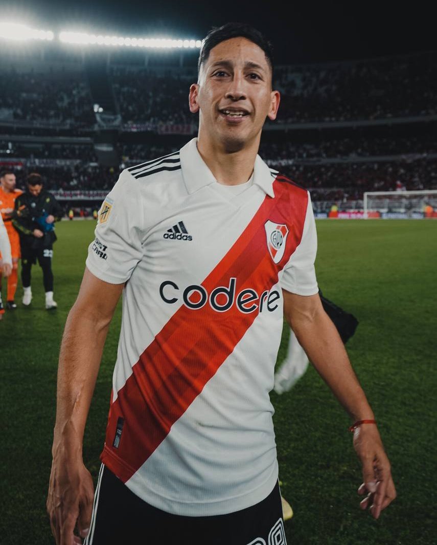 frabigol's tweet photo. Después de la lesión que tuvo por culpa del burro y mala leche que inflan en boca, Aliendro volvió a jugar, la rompió en el clasico, fue figura de River en el torneo y salió campeón. Mientras tanto el Changuito Cebollas sigue todo roto en la enfermeria. Que hermoso es el karma. https://t.co/sMvcfDxf5S