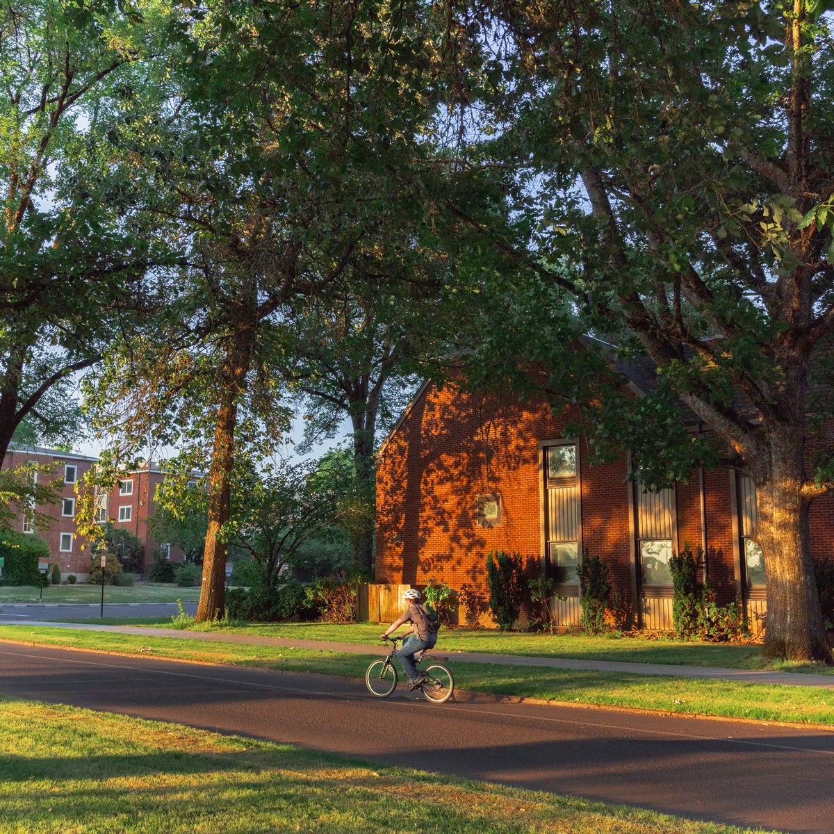 Summertime bike rides on campus 🧡