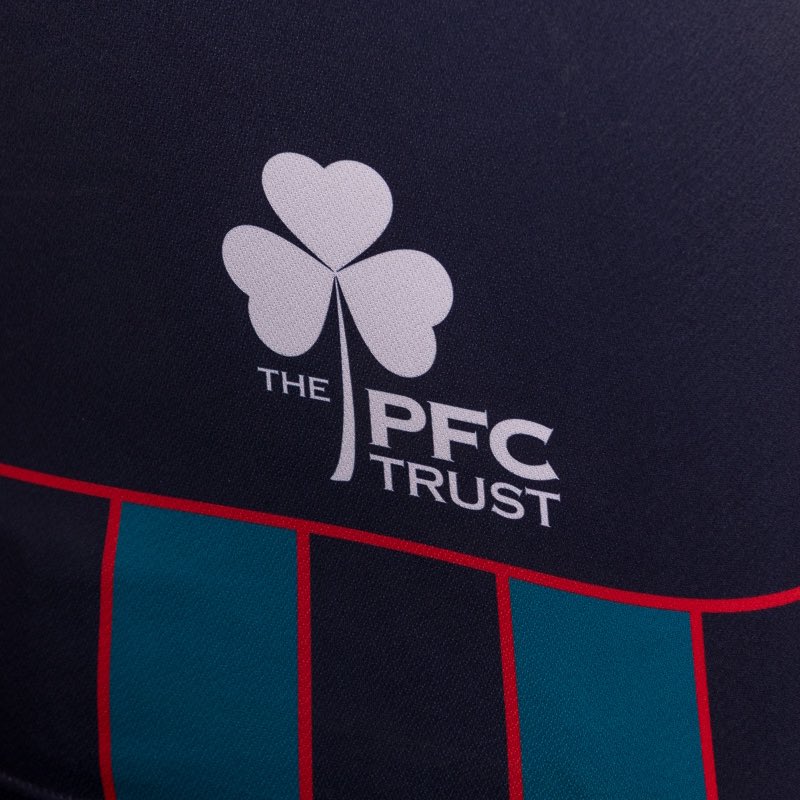 Official_HUFC's tweet photo. A closer look 🔎

#TogetherUnited | #HUFC https://t.co/Y4P8nvX3dk