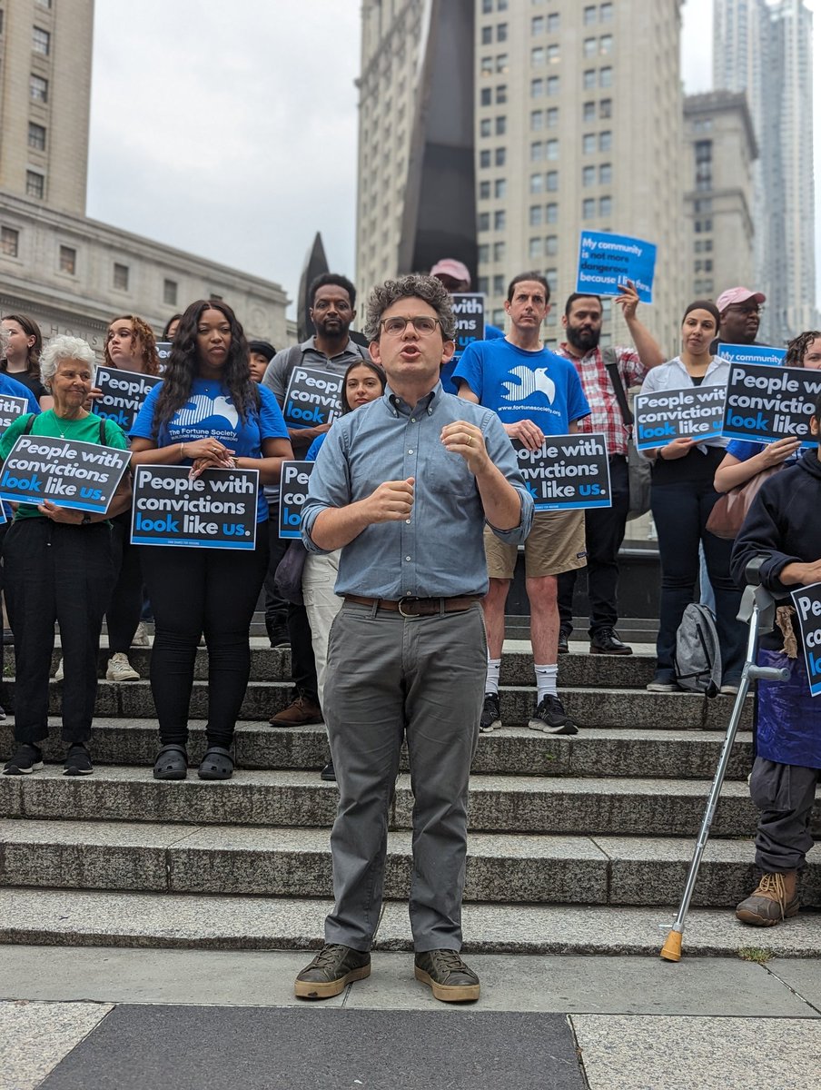 "We must end discrimination in housing against people with convictions this year."

YES <a href="/LincolnRestler/">Lincoln Restler</a>! #FairChanceForHousing