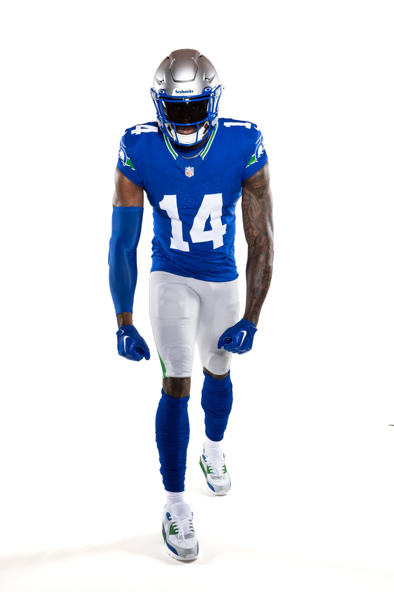 NFL on Twitter "The Seahawks are bringing it back to the '90s with