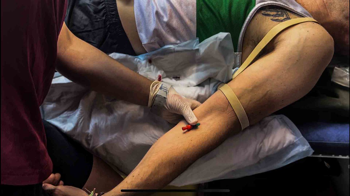 1er_ri's tweet image. #1RI – Révisons EVASAN pour tous en Guyane
Mi-juin, sur la Base Opérationnelle Avancée de Maripasoula, la 2ème compagnie de combat a réalisé un exercice de prise en charge et d’évacuation d’un blessé. 
@9eRima