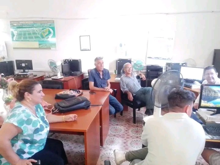 DPlaneamiento23's tweet photo. DMOTU Cienfuegos con la revisión de los POU Santa Marina y La Sabana , asesorado por la Dirección de Planeamiento en la DOTU.
Subdirección de Ordenamiento Territorial y Urbanismo Cienfuegos
Dmotu Cienfuegos 
Delegación de Ordenamiento Territorial https://t.co/fIdFH3L3o2