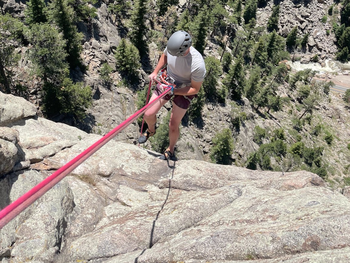 read_cdjones's tweet photo. Master the art of climbing, rappelling, and conquering new heights with me. Follow me as I share step-by-step guides and techniques to enhance your climbing skills. #ClimbingSkills #RappellingTechniques https://t.co/pBNaQ2LZVQ