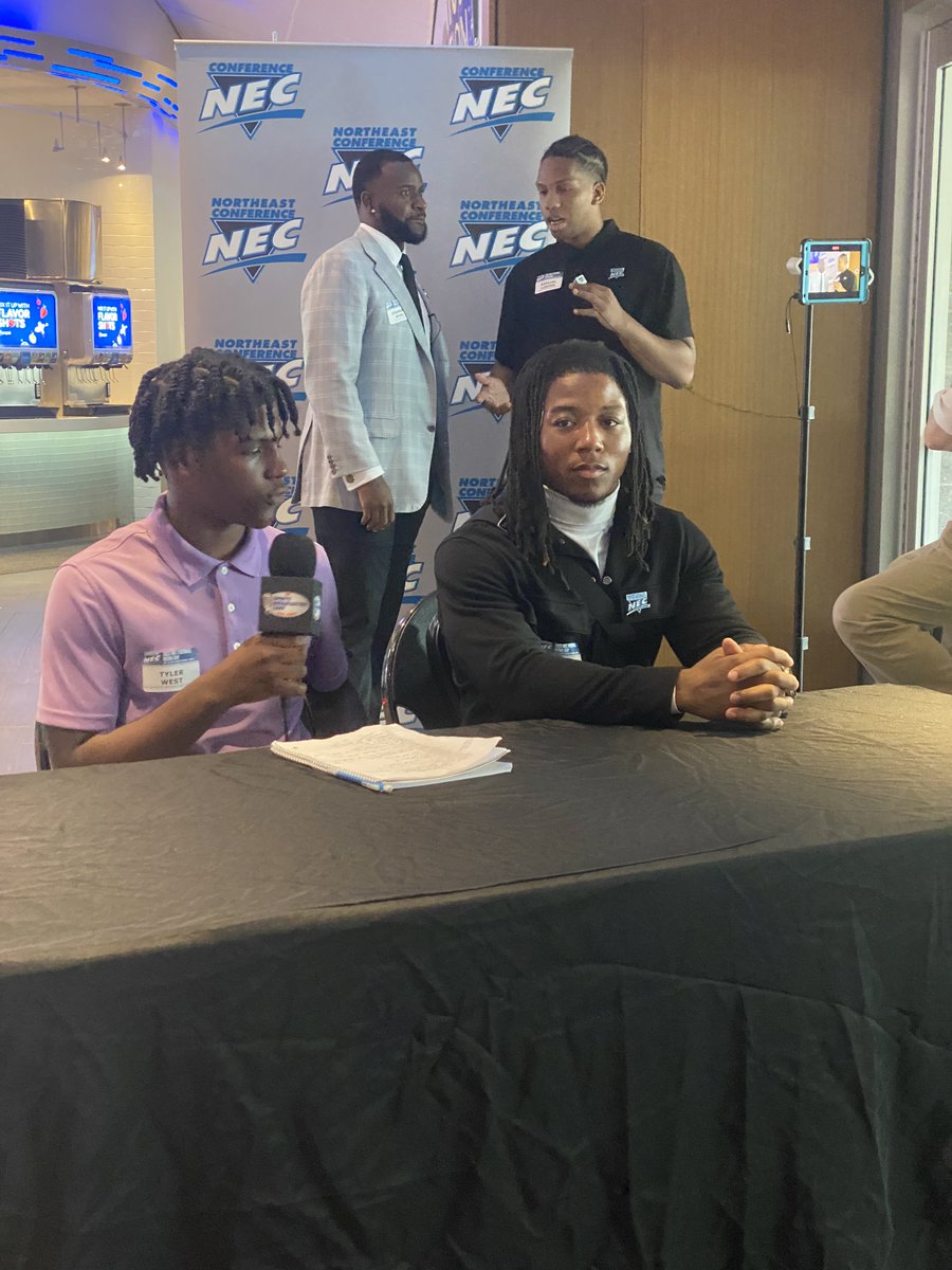 sacredheartufb's tweet photo. Coach Nofri, Malik Grant, and DeAndre Byrd take a moment from NEC Media Day to chat with students from the @SportsBcastCamp!!
 
#WeAreSHU #NECFB https://t.co/c3RiPJwgwv