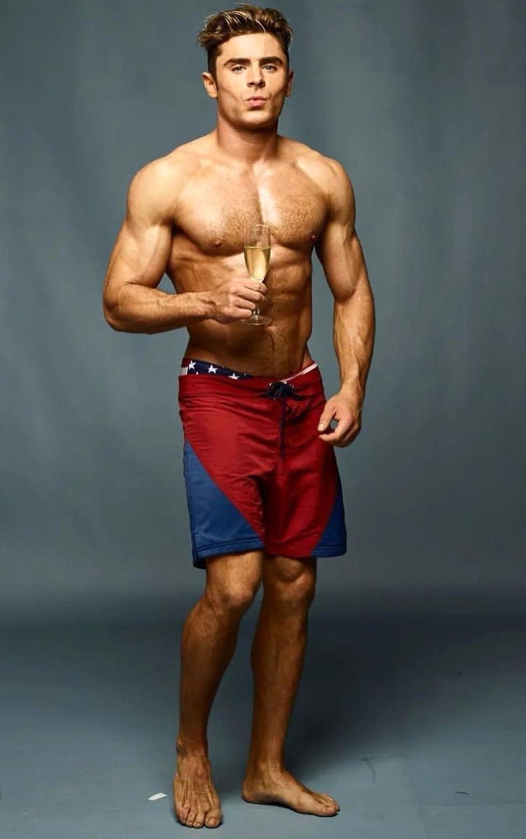 just__feet's tweet photo. Zac Efron's feet #feet #ZacEfron #malefeet https://t.co/vBUYKVl8xR