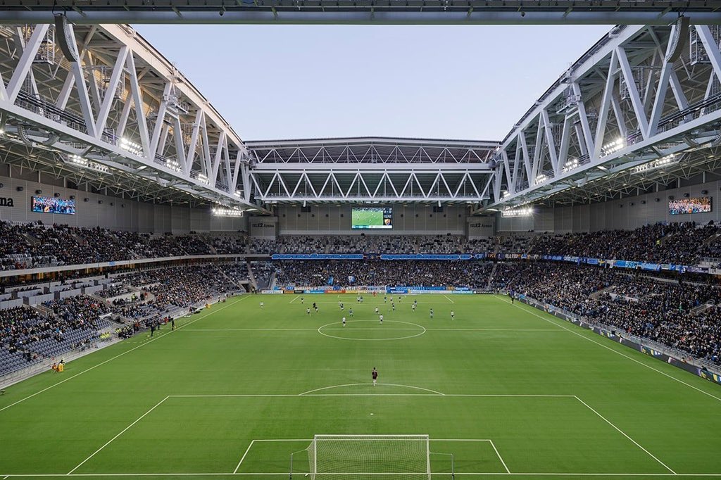 NordiskSuede's tweet photo. 🏟️ 𝗧𝗘𝗟𝗘𝟮 𝗔𝗿𝗲𝗻𝗮

📍 Stockholm 
👱‍♂️ 40.000
⚽️ Djurgården IF / Hammarby IF
🏗️ 2013

(3/17) https://t.co/1vOuWdcB5M