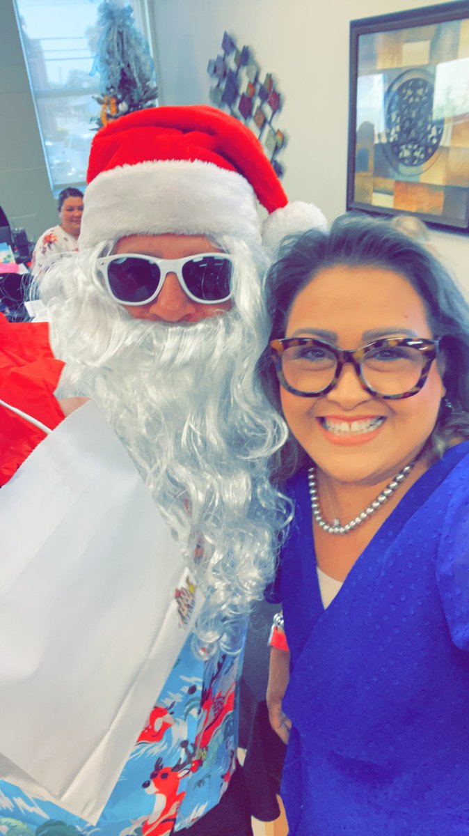 Wowza! Holy Reindeers! Santa’s here!!! 
#cisdfinance
#cisdleadingtheway
<a href="/DeAnnePage8/">DeAnne Page</a> 
<a href="/breemtomlinson/">Breanna Tomlinson</a> 
@MrsLacey2028