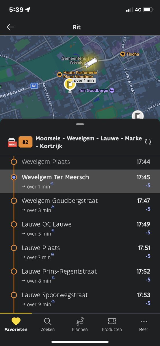 serenity_31415's tweet photo. @delijn kunnen jullie er aub eens voor zorgen dat de chauffeurs van de 82 richting kortrijk wachten aan het station als ze te vroeg rijden. ik kom van de trein en mis zo de helft van de tijd mijn bus. zelfs aan plaats wachten ze niet, ook al is er ruim genoeg plaats. https://t.co/Ux9V2dXveG
