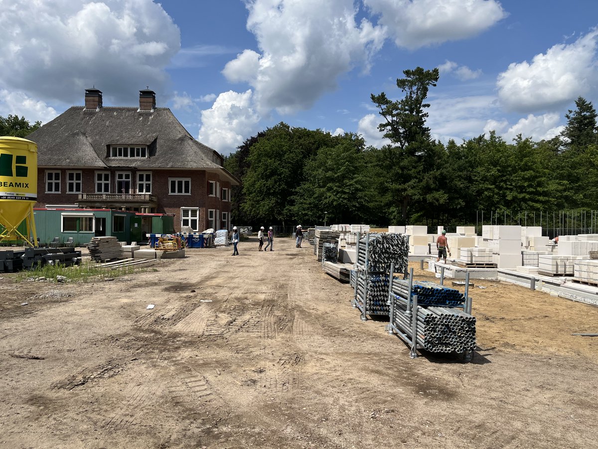 Construction visit to the Oude Tempel estate in Soesterberg which is being partially transformed into a care estate. A project that is being realized in collaboration between Amvest Living &amp; Care Fund, Oude Tempellaan Development, <a href="/cornelissenbouw/">Cornelissen</a> <a href="/deltavormgroep/">deltavormgroep</a> <a href="/benoarchitects/">B+O Architecture and Urban Design</a>