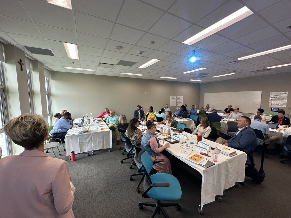 krodrequez's tweet image. Day one of our annual leadership retreat with the #FutureStrong @GrandviewCSD4 administrators! 2023-24 school is coming soon! @stephanieamaya3 @PrissyLeMay @RoycePowelson