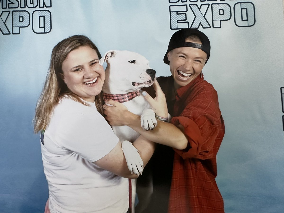 ItsSweetC's tweet photo. The greatest pictures to ever exist
@rescuewaverly #EDE2023 #adventuresofwaverly #earper @RachieSkarsten @DominiqueP_C @earpdivisionxpo https://t.co/6GijooIHnr