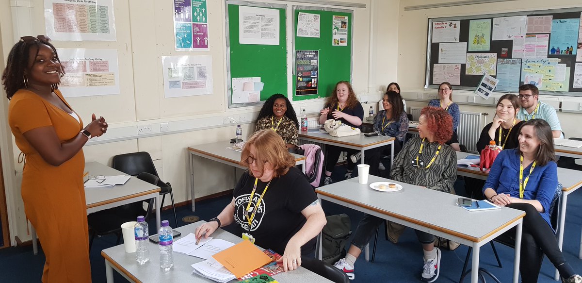 What a great day our first #AfricanKingdoms Network meeting was. I caught @tenigogo_ catching her breath! Teni brilliantly showed delegates how to weave African Stories into the #KS2History and #KS3History curriculum as discreet enquiries.
1/2