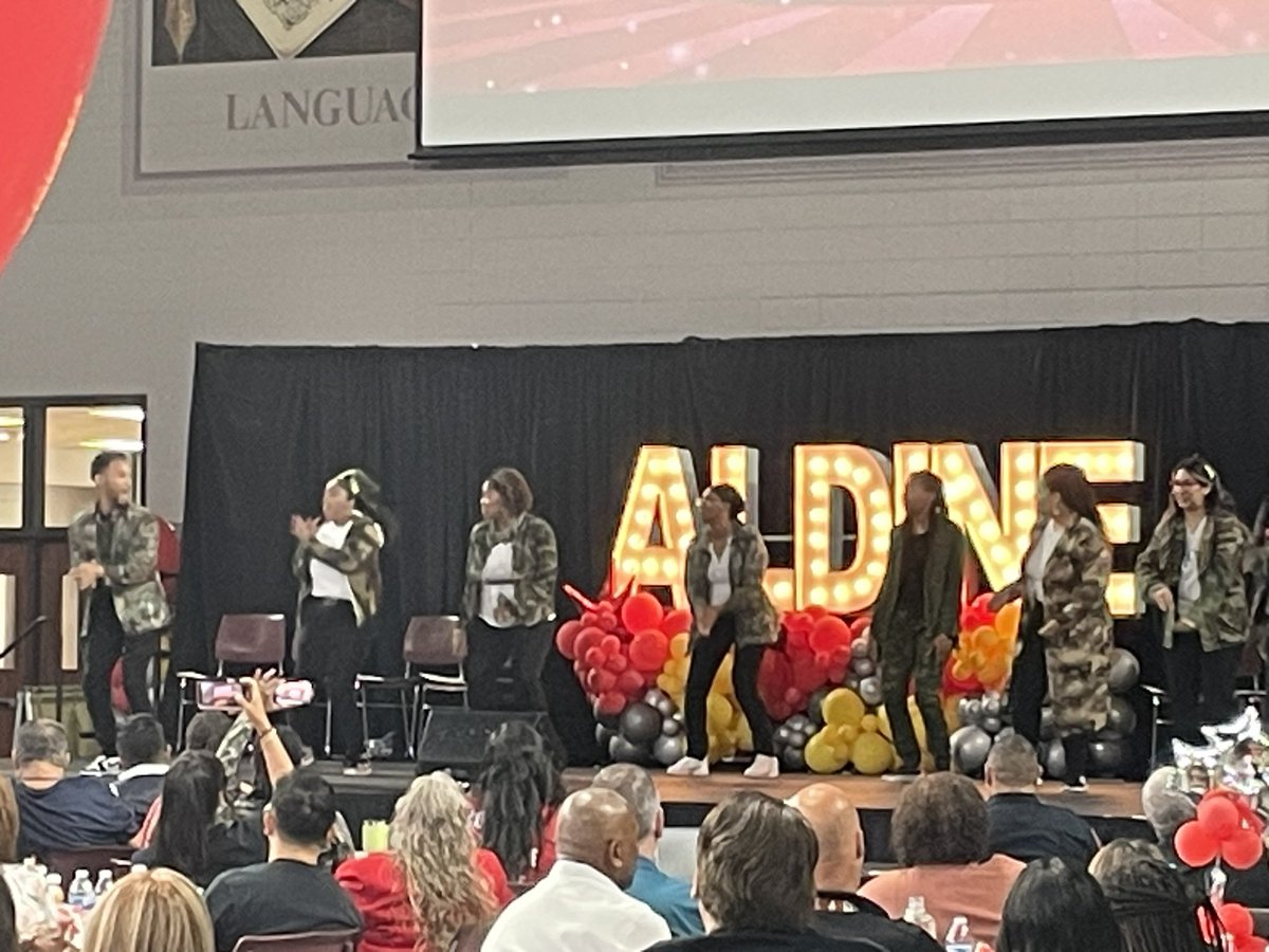 1EThompson's tweet image. Aldine’s Got Talent!  The winner is Team 1 Elementary “Simply the Best” #AldineRising #AldineConnected