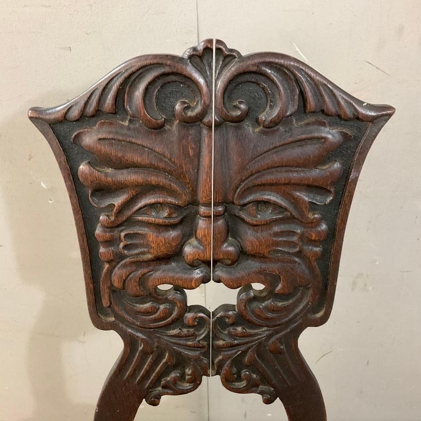 briggsauction's tweet image. Lot 32 in our current Discovery Auction features an antique music room chair with Northwind mask carved back. Head over to our website or app now to bid before the auction closes on Friday. #FinditatBriggs #AntiqueFurniture #AuctionFind #BriggsAuction 

briggsauction.bidwrangler.com/ui