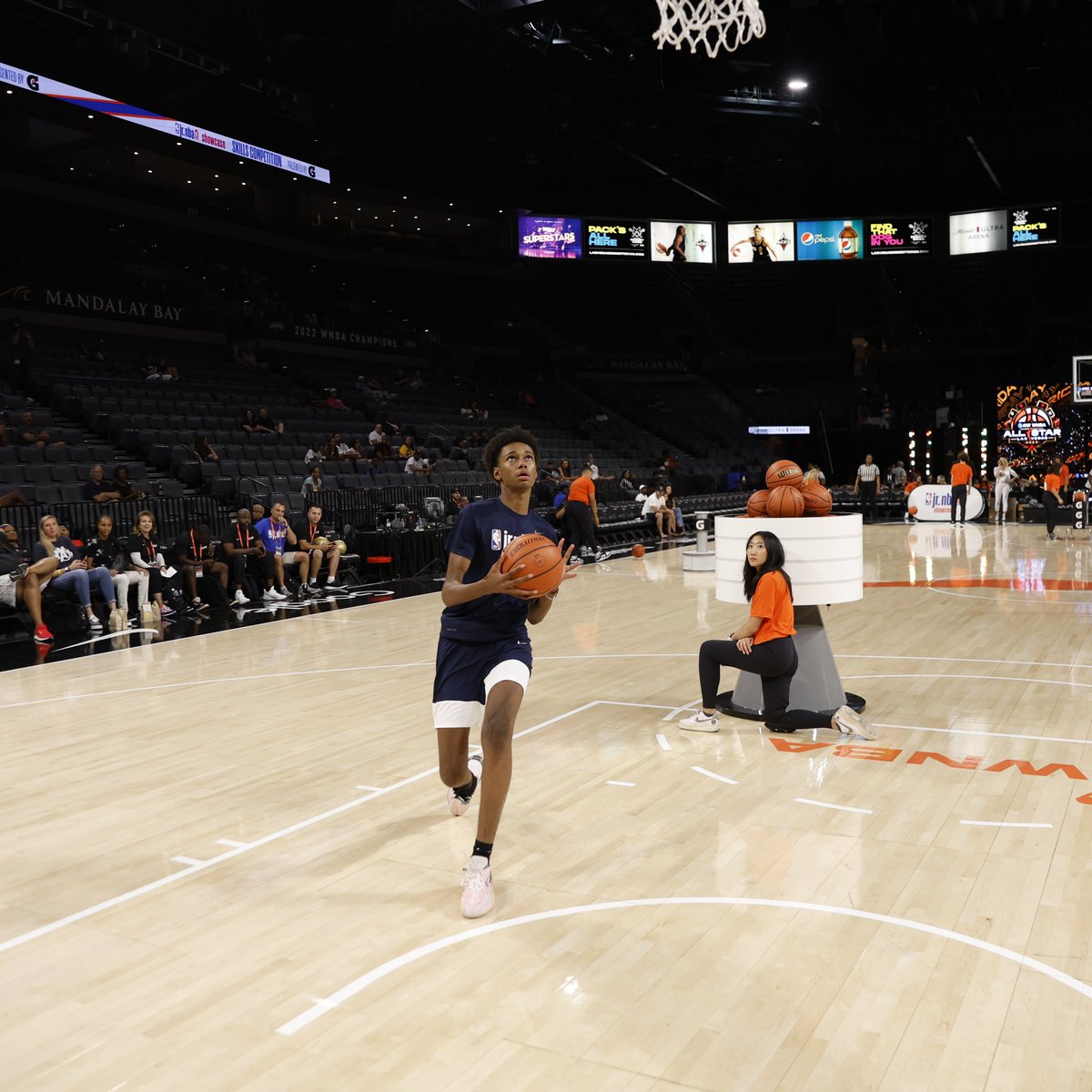 jrnba's tweet photo. Lookback at our #JrNBAShowcase Skills Competition presented by @gatorade βΌ π₯ https://t.co/Nbu8uVXXfv
