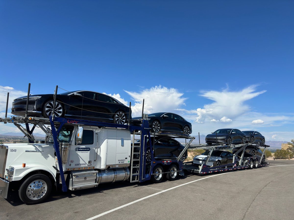 ecarmover's tweet image. Team @eCarMove ⤵️ 

Driver spotlight Neftali   ⤵️

Driving unit  1️⃣0️⃣4️⃣9️⃣ ⤵️

We are proud to have you ⤵️

part of the Family ⤵️ 

#thecarshippingexperts ♟️

#lucid #newcar #oems