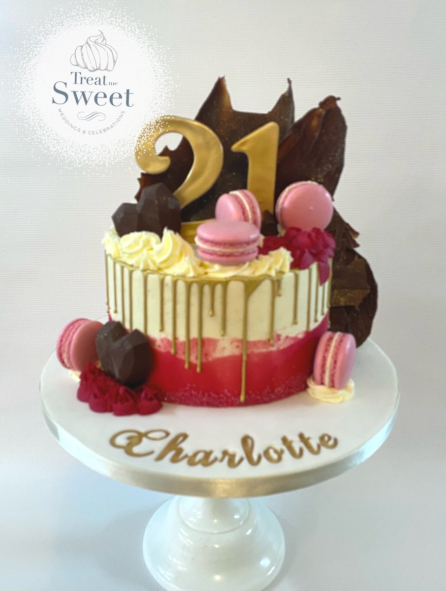 This was a chocolate and vanilla half and half cake with handmade chocolates. 
Macarons were handmade by Baked by Sally and as always are delicious … psst .. always buy more than you need to sample😂