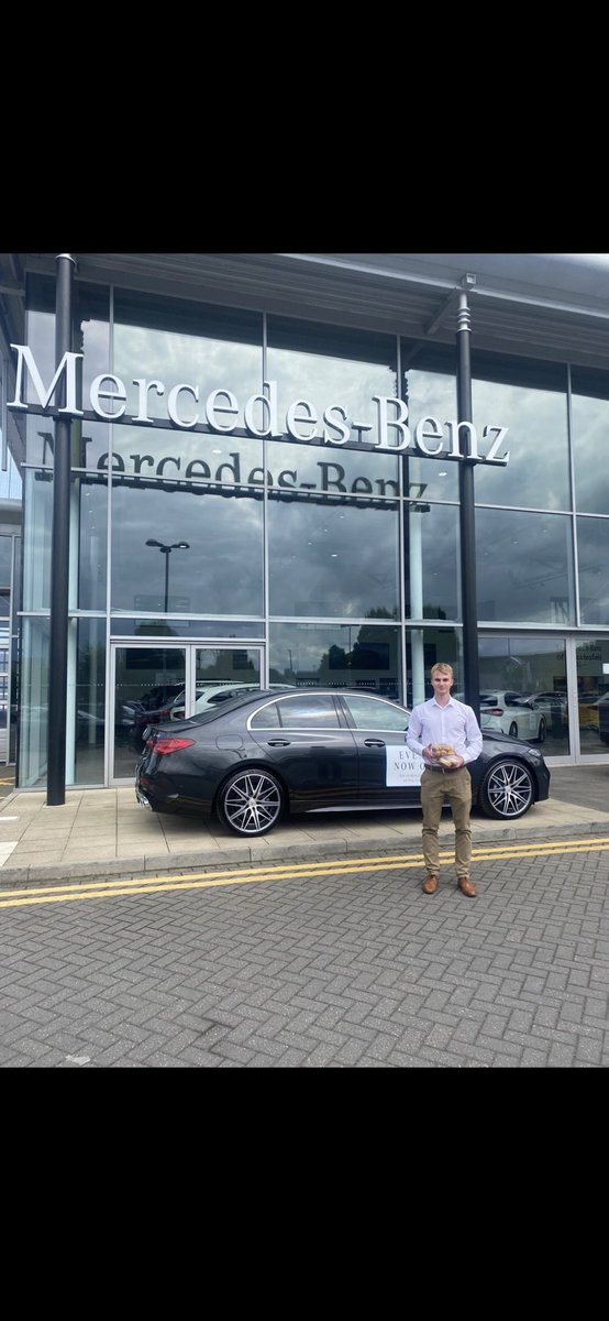 IsaacERAC's tweet photo. Out again in the marketplace, visiting some of our favourite dealerships in Macclesfield 🤩 @jackrwlongton @neelamjh https://t.co/fCkUo6OBc6