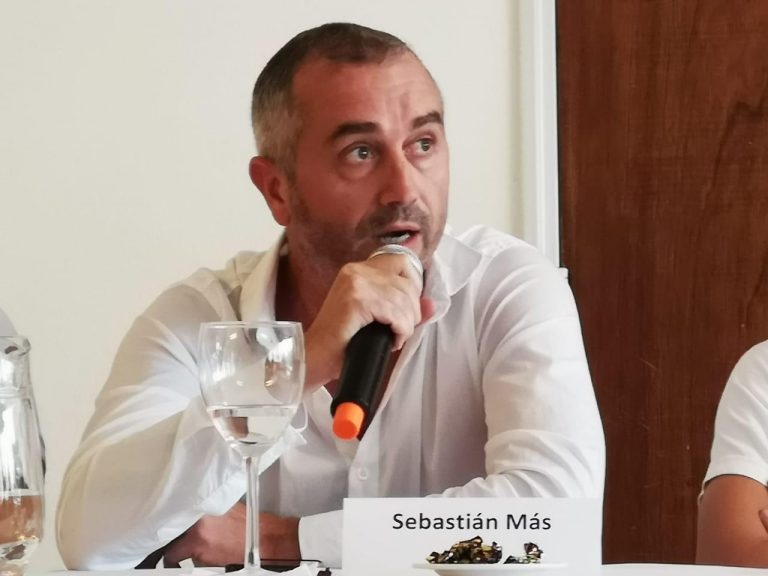 El precandidato a intendente por Unión por la Patria, Sebastián Mas, dijo que “Bahía Blanca se encuentra en estado de abandono. Hay un basural a cielo abierto en cada barrio en un claro abandono por parte del Municipio”.
<a href="/SebaMasok/">Seba Mas</a> 
radionacional.com.ar/bahia-blanca-s…