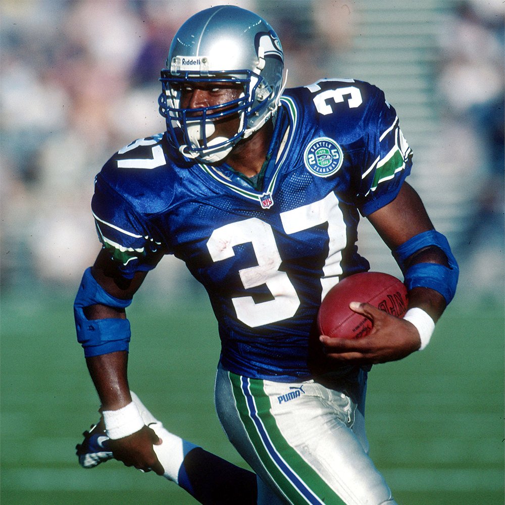 RT @GeorgeOnTap: Man Shaun Alexander was and still is so under appreciated by #Seahawks fans 

 https://t.co/HLFYI5d9bv