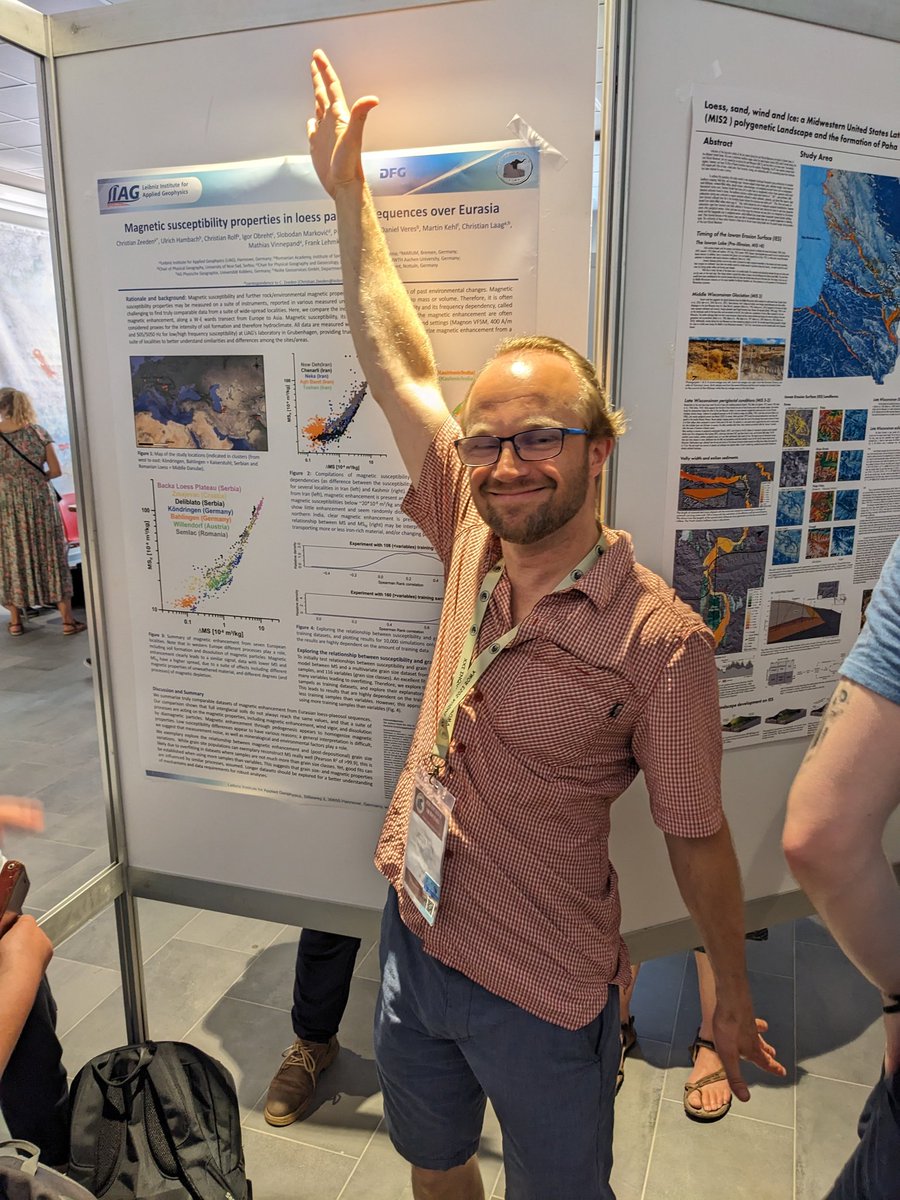Having fun discussing #ICDP and #magnetic Posters and science at #INQUARoma2023