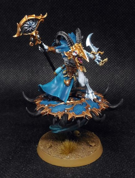 GaborBoth's tweet photo. @HarrySherwin Here's my Tzaangor Shaman and Magister on Disk! https://t.co/FpxerwHVM1