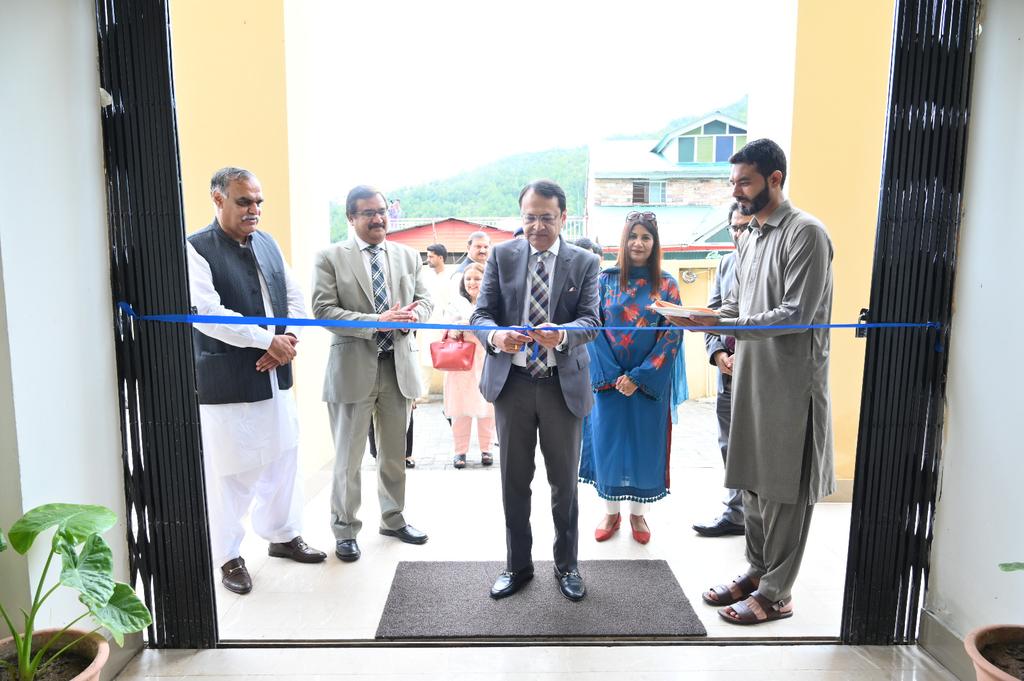 Mr. Asim Ahmad, Chairman FBR inaugurated the newly constructed Tax House at Murree. The event organised by Chief Commissioner, RTO, Rawalpindi, Ms Tehmina Aamir, was also attended by Member (Admin), Syed Nadeem Hussain Rizvi and Member (Operations-IR), Malik Amjed Zubair Tiwana.