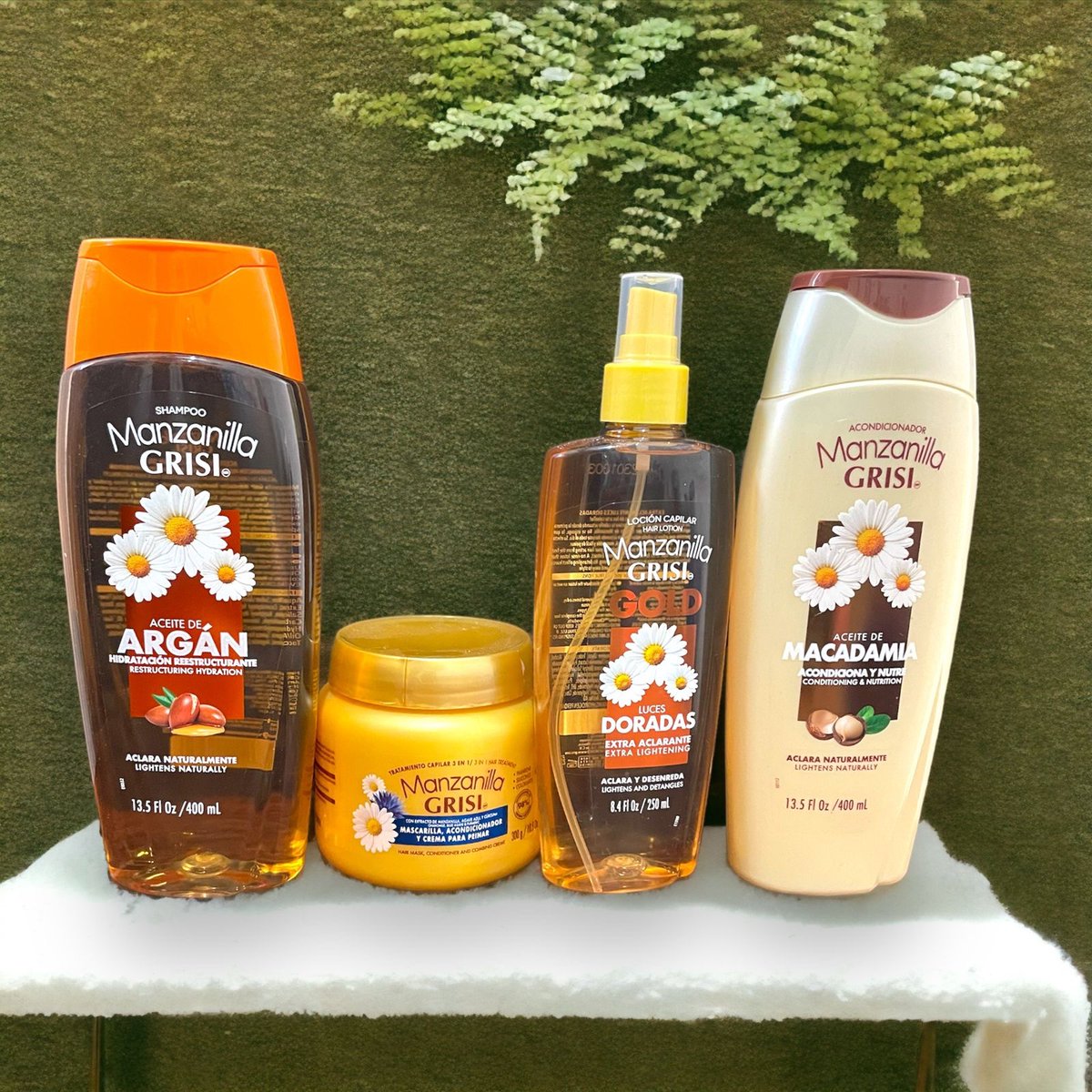 Tienditadepatty's tweet photo. Cómpralos ya en mi tienda ! Shampoo, shampoo con acondicionador y loción aclaradora! $22 cada uno o 2x$40 o 3x$55 ! Ayudan a mantener el color claro de tu cabello ! https://t.co/3PAql5KGXe